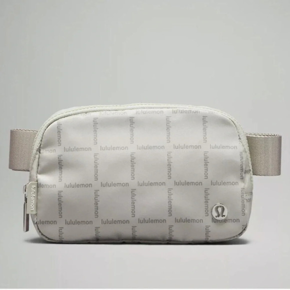 🆕🤍 Lululemon Everywhere Belt Bag - Wordmark Grid Raw Linen - Picture 7 of 8